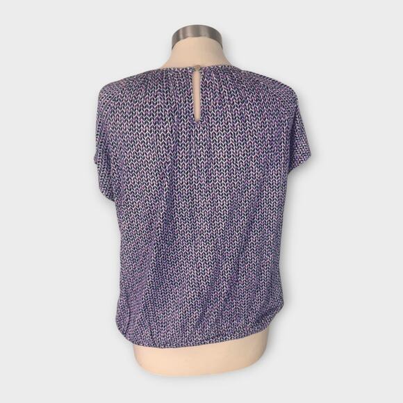 Daisy Fuentes Large 100% Rayon Geometric Top - Picture 7 of 8